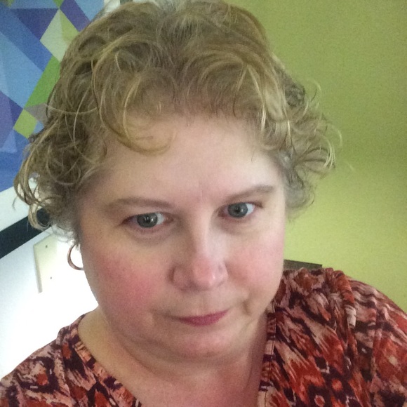 Meet your Posher, Janet - Picture 1 of 1